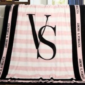 ❤❤❤vs blanket super cute ❤❤❤